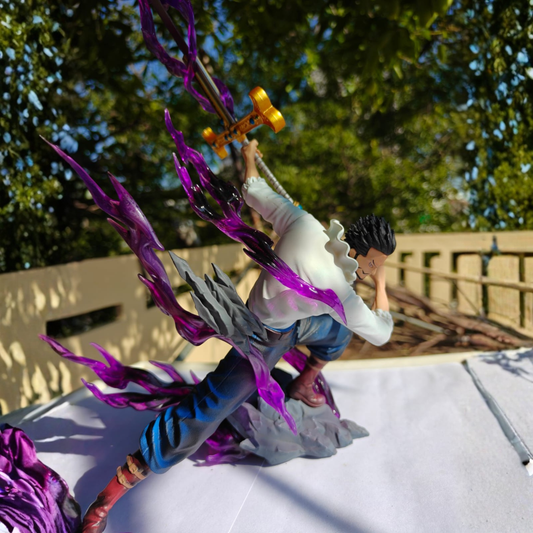 Dracule Mihawk Action Figure β The Greatest Swordsman Edition (28 cm)