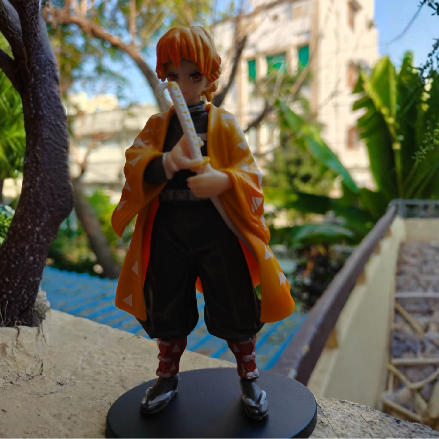 Zenitsu Agatsuma Standing Action Figure – 15cm | Demon Slayer Collectible