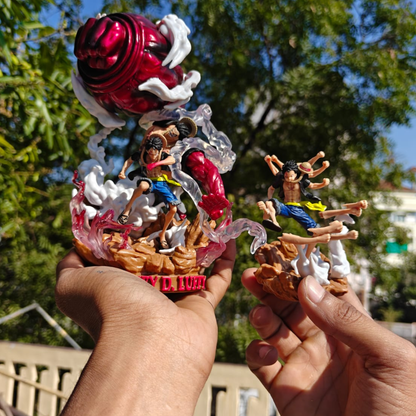 Monkey D. Luffy – Big Punch Diorama with Small Luffy